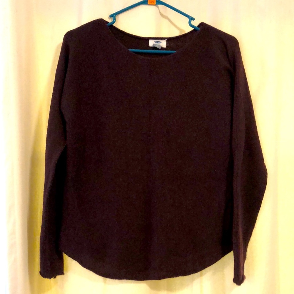 🔹 4 for $30 Old Navy Sweater